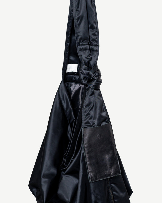 A CLOSER LOOK AT THE TASUKI SHOULDER STRAP