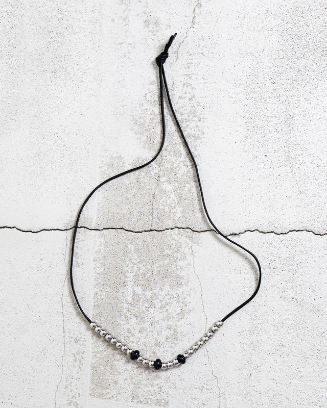 LEATHER CORD BEAD NECKLACE