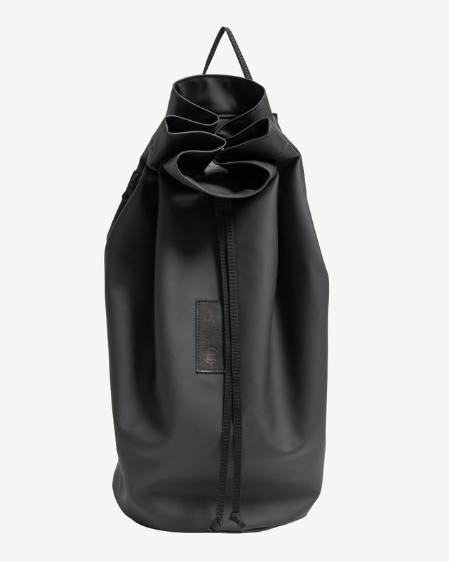 KINCHAKU BACKPACK "RESORT"