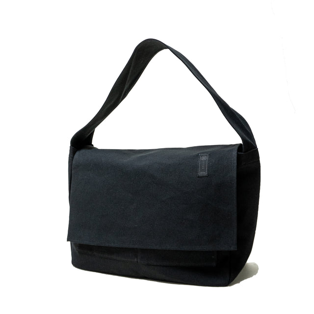 MANGA SHOULDER-L  BLACK